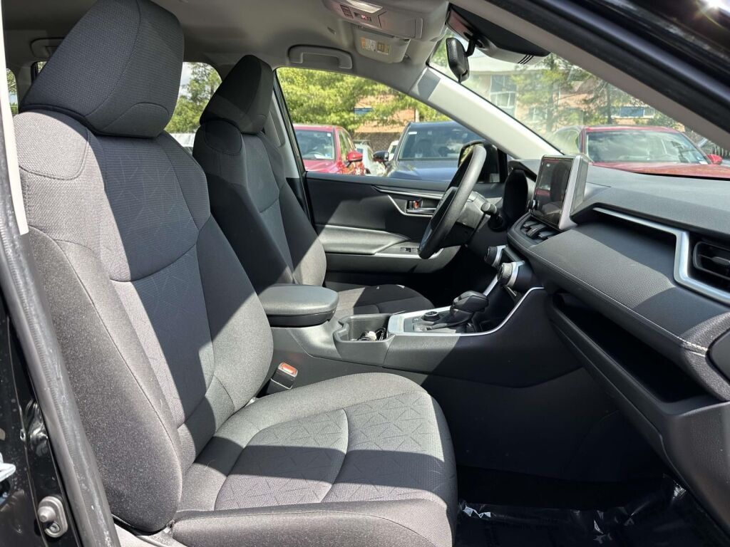 2025 Toyota RAV4 Hybrid XLE Laurel MD