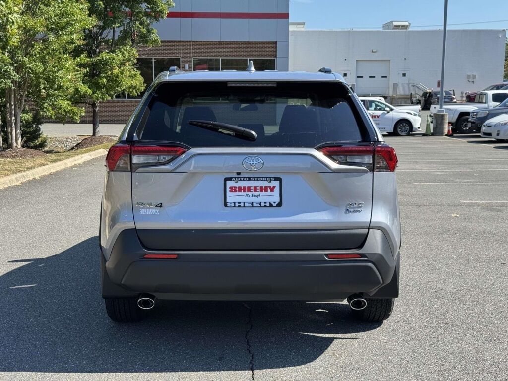 2025 Toyota RAV4 Hybrid XLE Fredericksburg VA