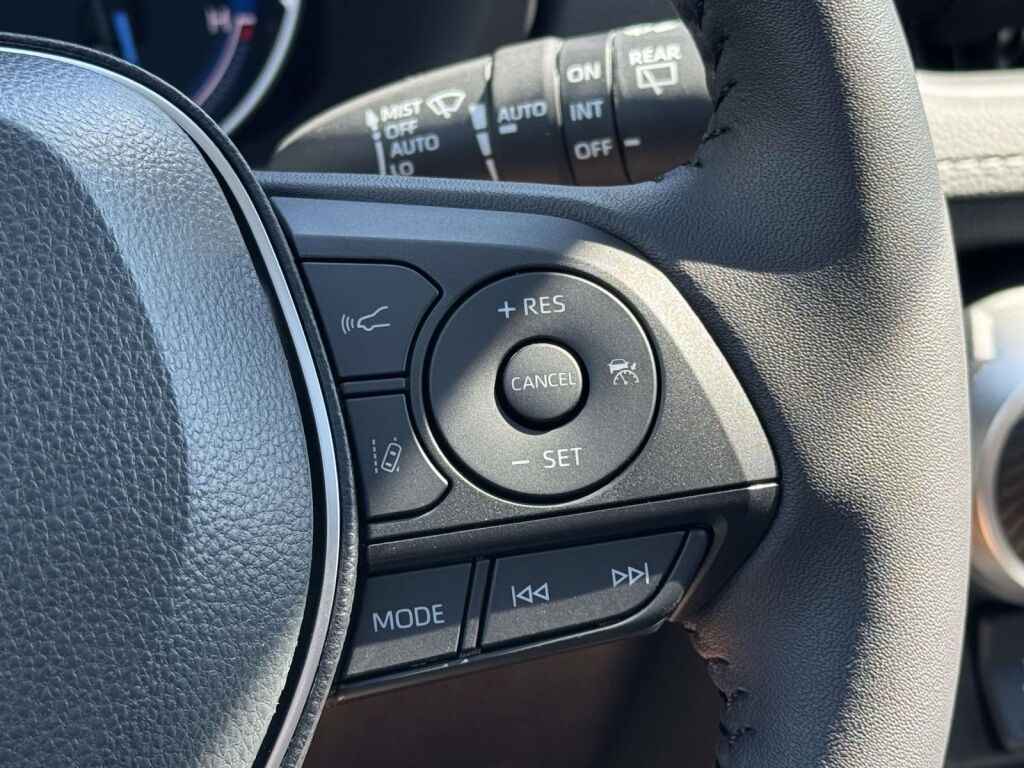2025 Toyota RAV4 Hybrid XLE Fredericksburg VA