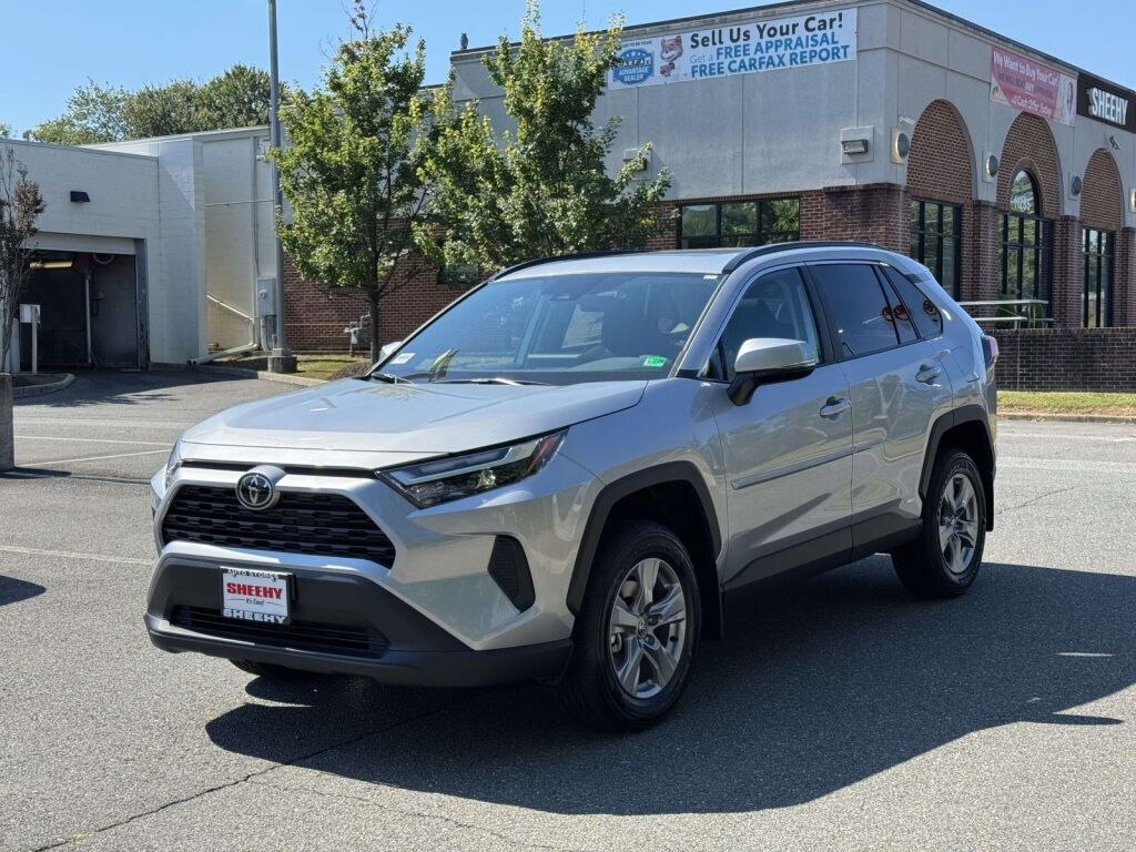 2025 Toyota RAV4 Hybrid XLE Fredericksburg VA