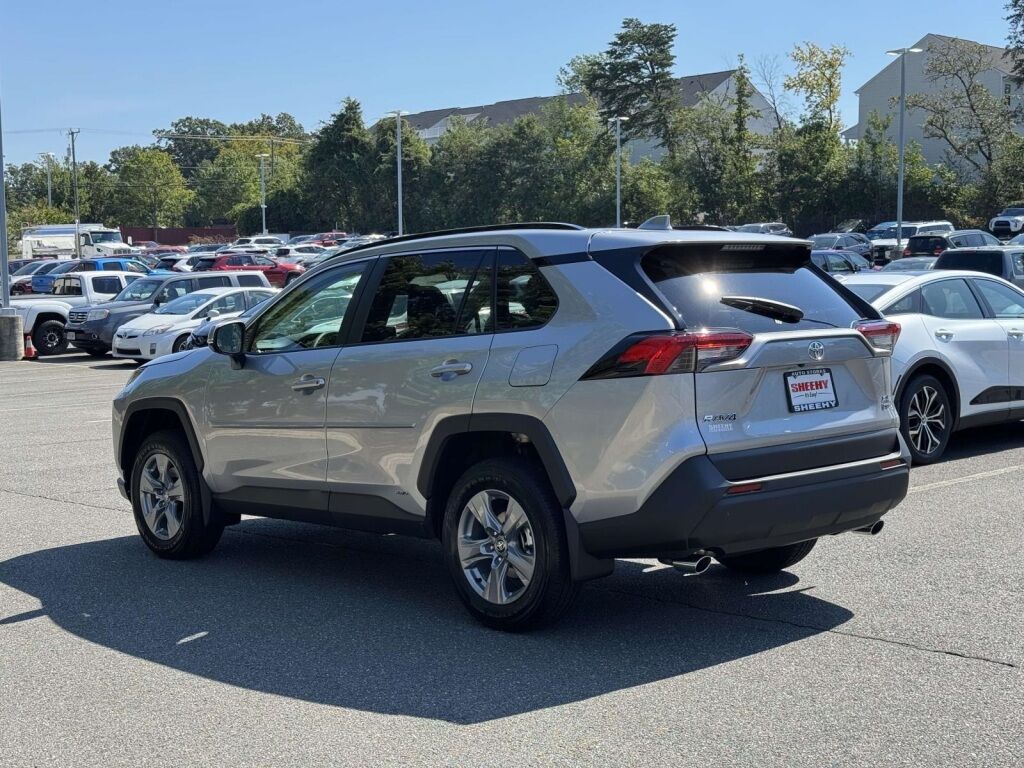 2025 Toyota RAV4 Hybrid XLE Fredericksburg VA