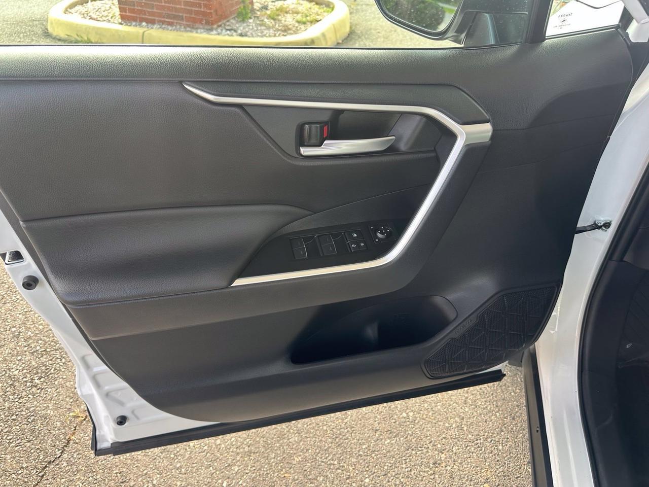 2025 Toyota RAV4 Hybrid XLE Fredericksburg VA