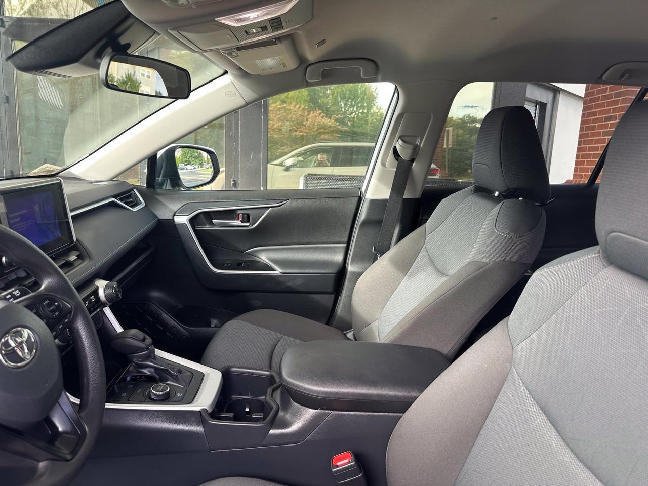 2025 Toyota RAV4 Hybrid XLE Fredericksburg VA