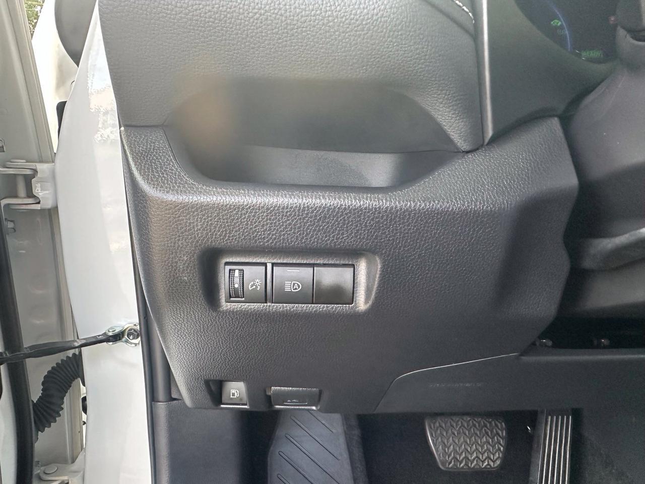 2025 Toyota RAV4 Hybrid XLE Fredericksburg VA