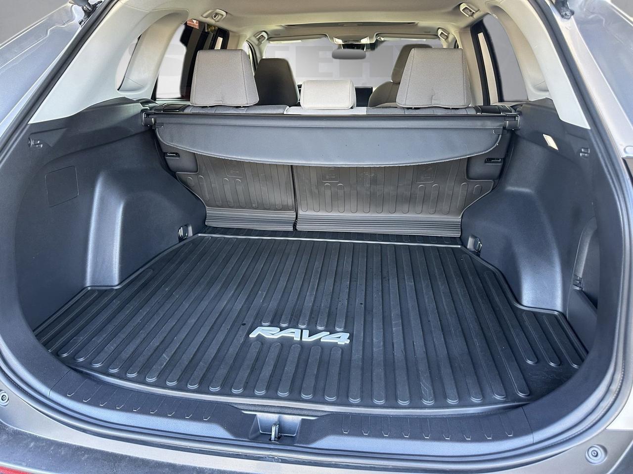2025 Toyota RAV4 Hybrid XLE Fredericksburg VA