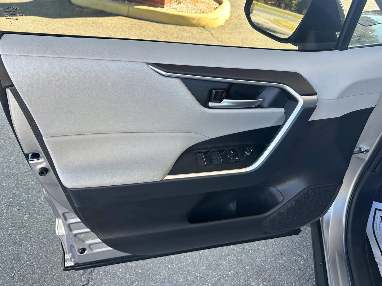 2025 Toyota RAV4 Hybrid XLE Fredericksburg VA