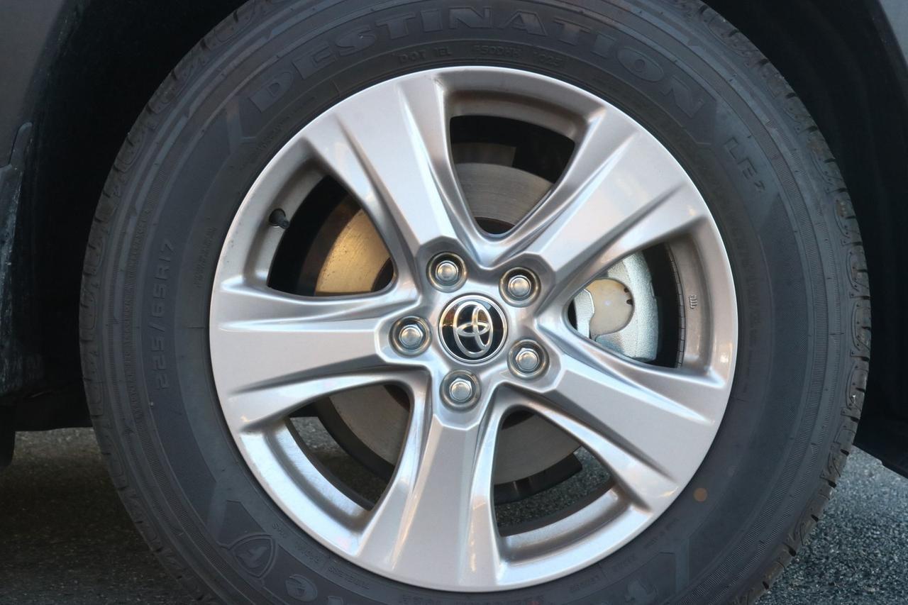 2025 Toyota RAV4 Hybrid XLE Fredericksburg VA