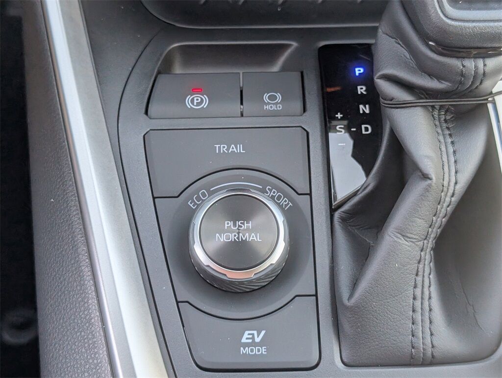 2025 Toyota RAV4 Hybrid XLE Cockeysville MD