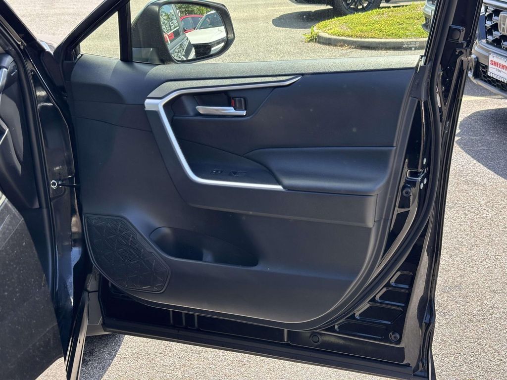 2025 Toyota RAV4 Hybrid XLE Cockeysville MD