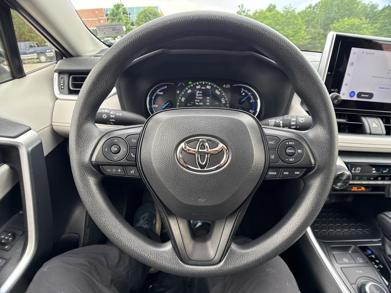 2025 Toyota RAV4 Hybrid XLE Chantilly VA