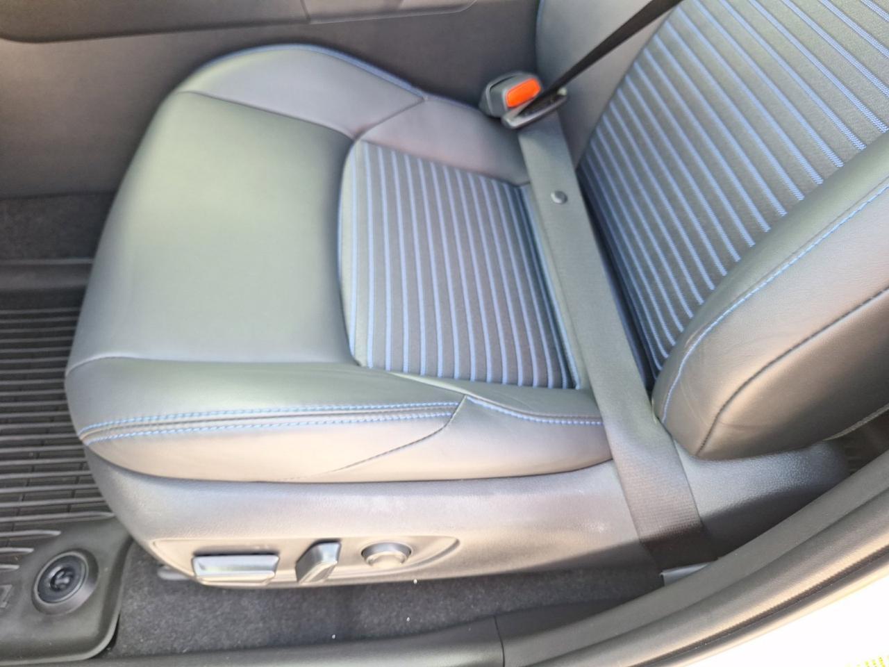 2025 Toyota RAV4 Hybrid XSE Hurst TX