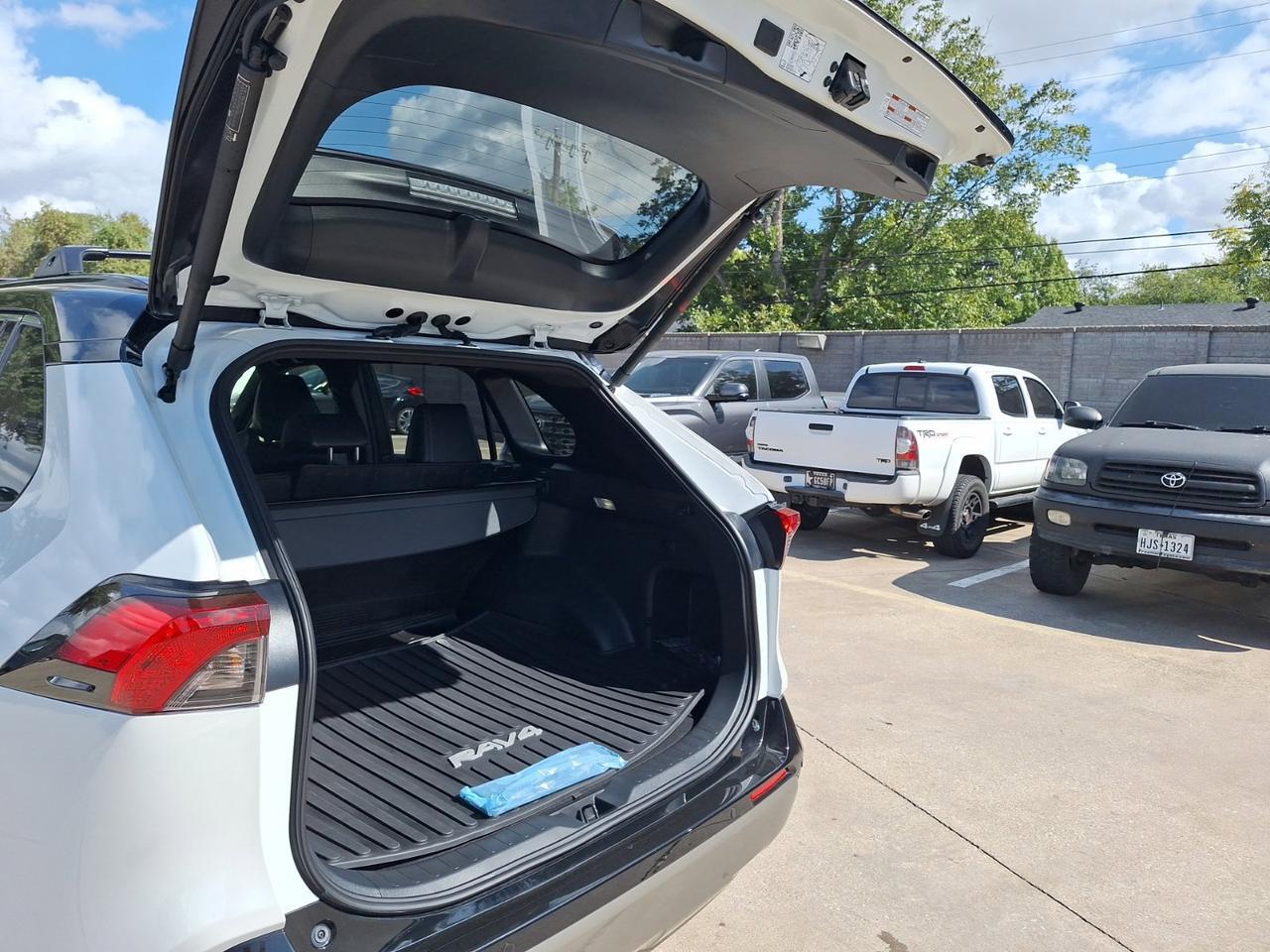 2025 Toyota RAV4 Hybrid XSE Hurst TX