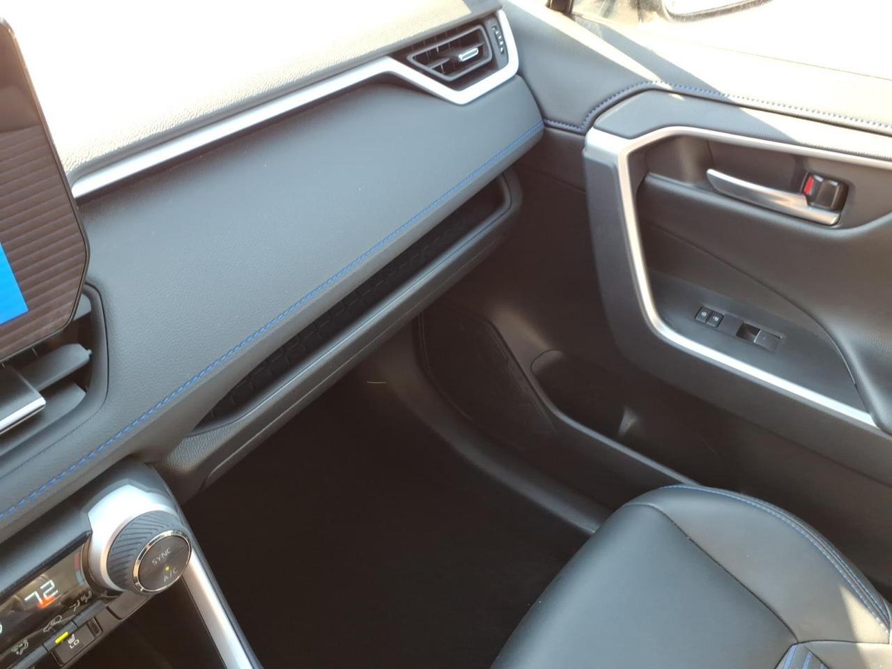 2025 Toyota RAV4 Hybrid XSE Roanoke VA