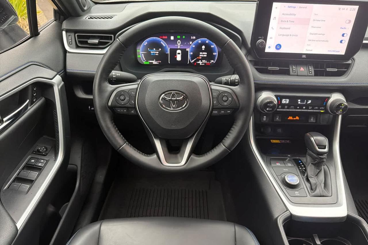 2025 Toyota RAV4 Hybrid XSE Roseville CA