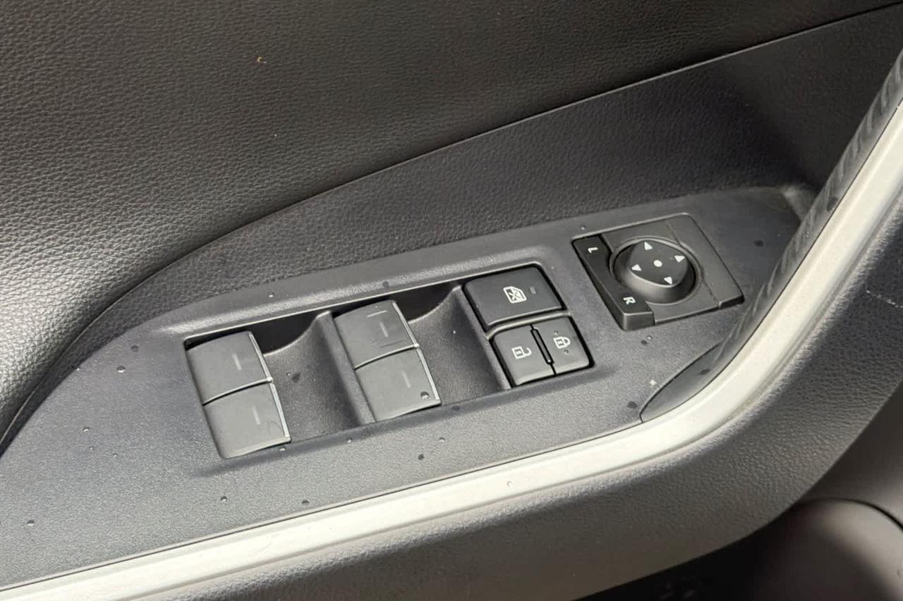 2025 Toyota RAV4 Hybrid XSE Roseville CA