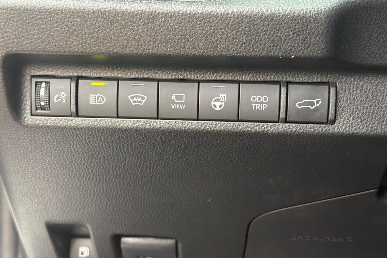 2025 Toyota RAV4 Hybrid XSE Roseville CA