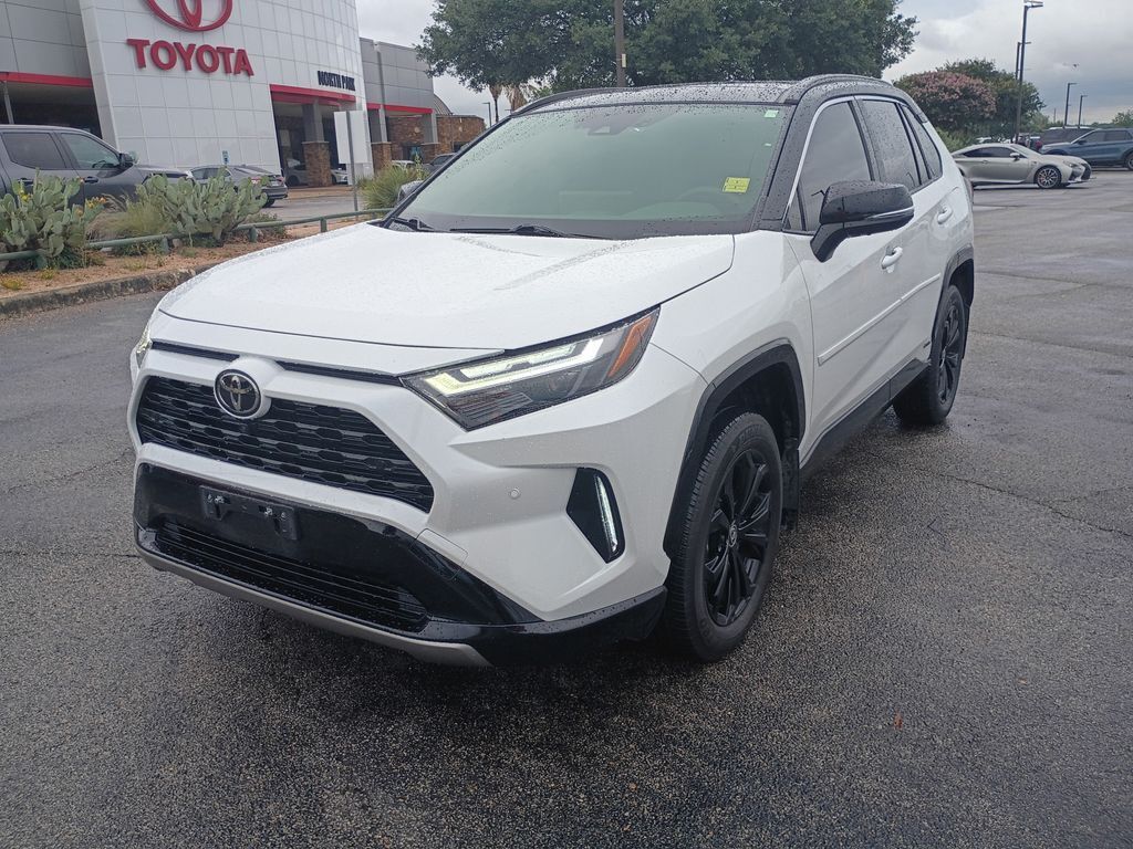 2025 Toyota RAV4 Hybrid XSE