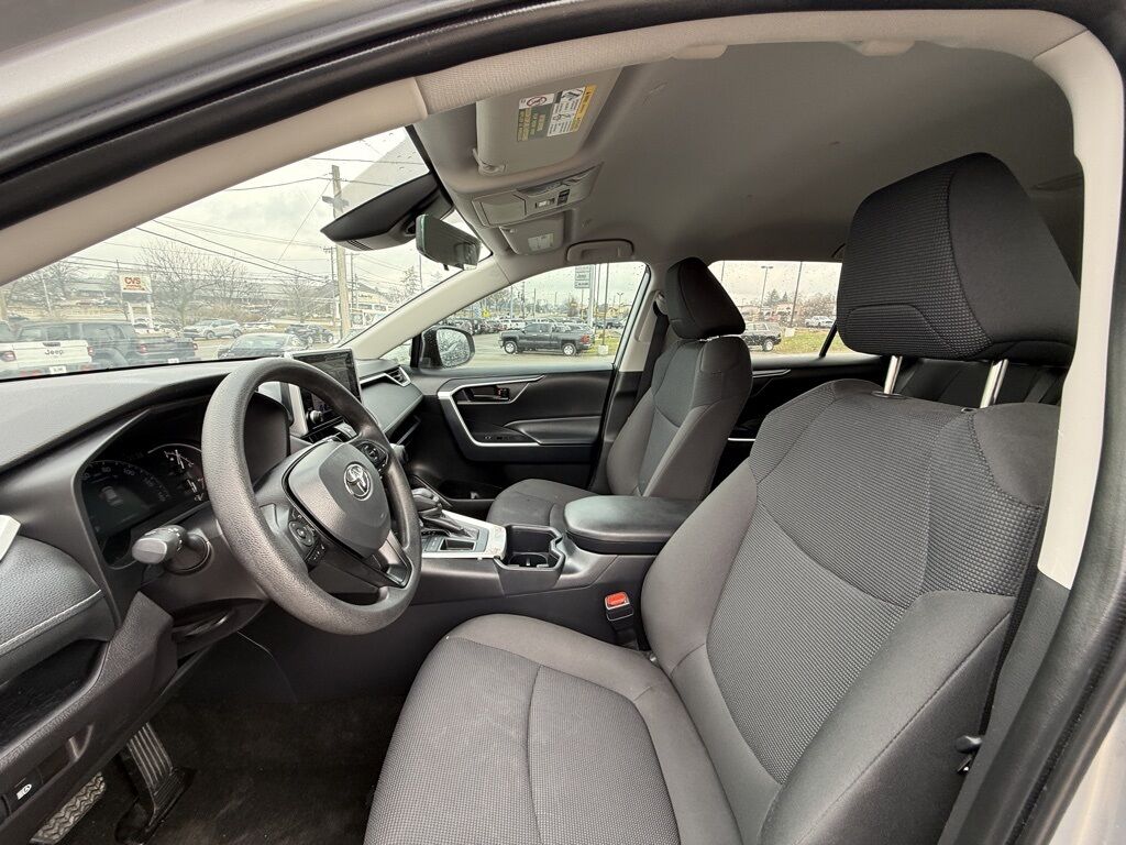 2025 Toyota RAV4 LE Crestwood KY