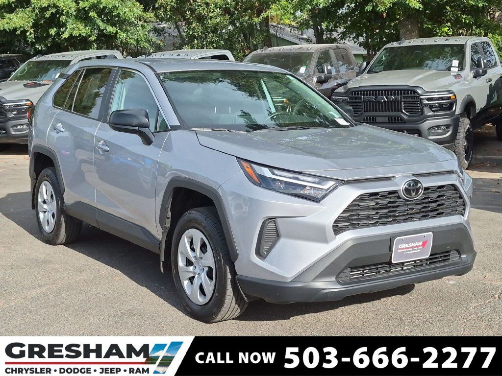 2025 Toyota RAV4 LE