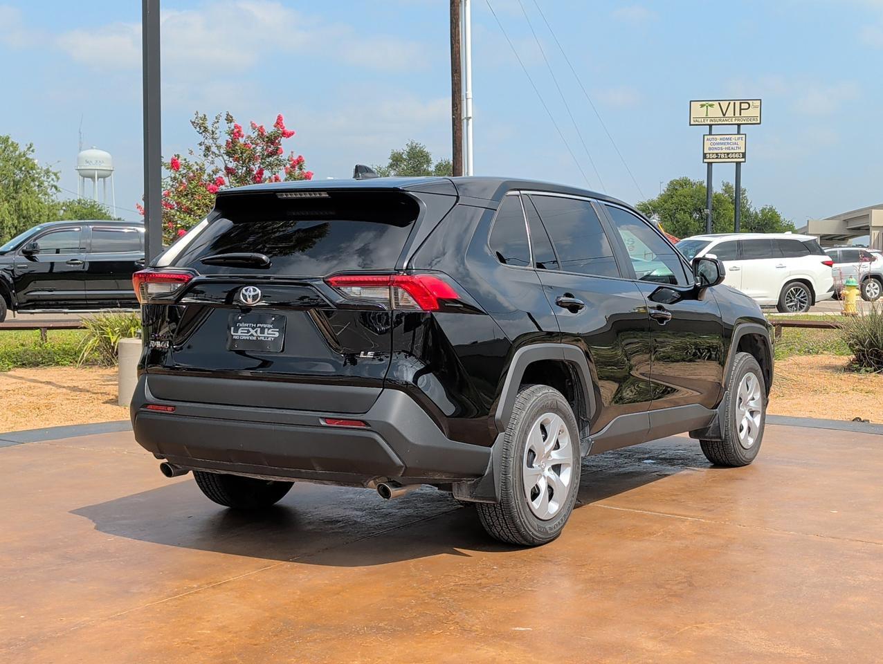 2025 Toyota RAV4 LE