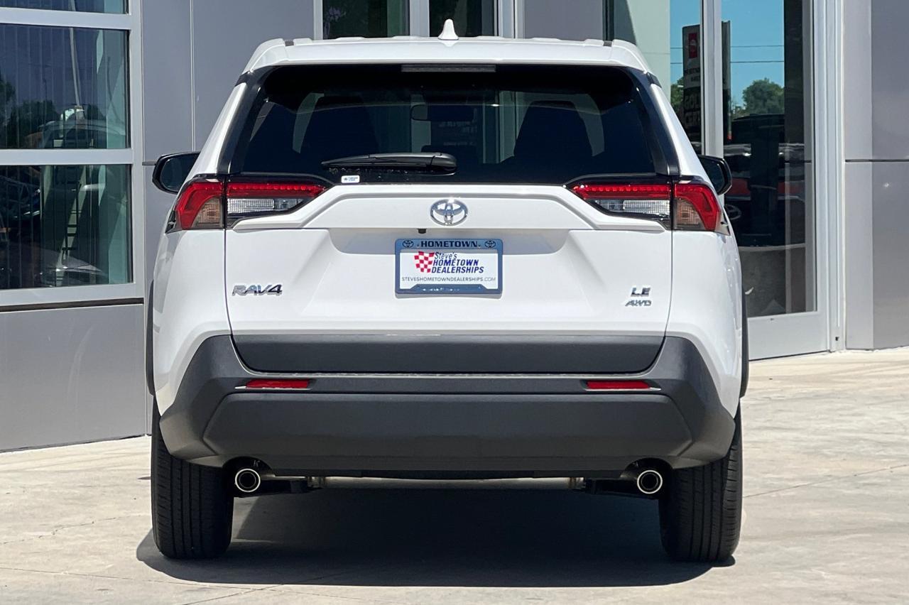 2025 Toyota RAV4 LE Ontario OR