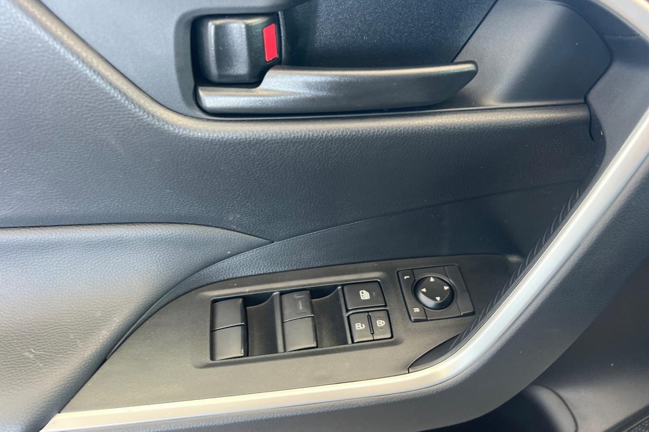 2025 Toyota RAV4 LE Ontario OR
