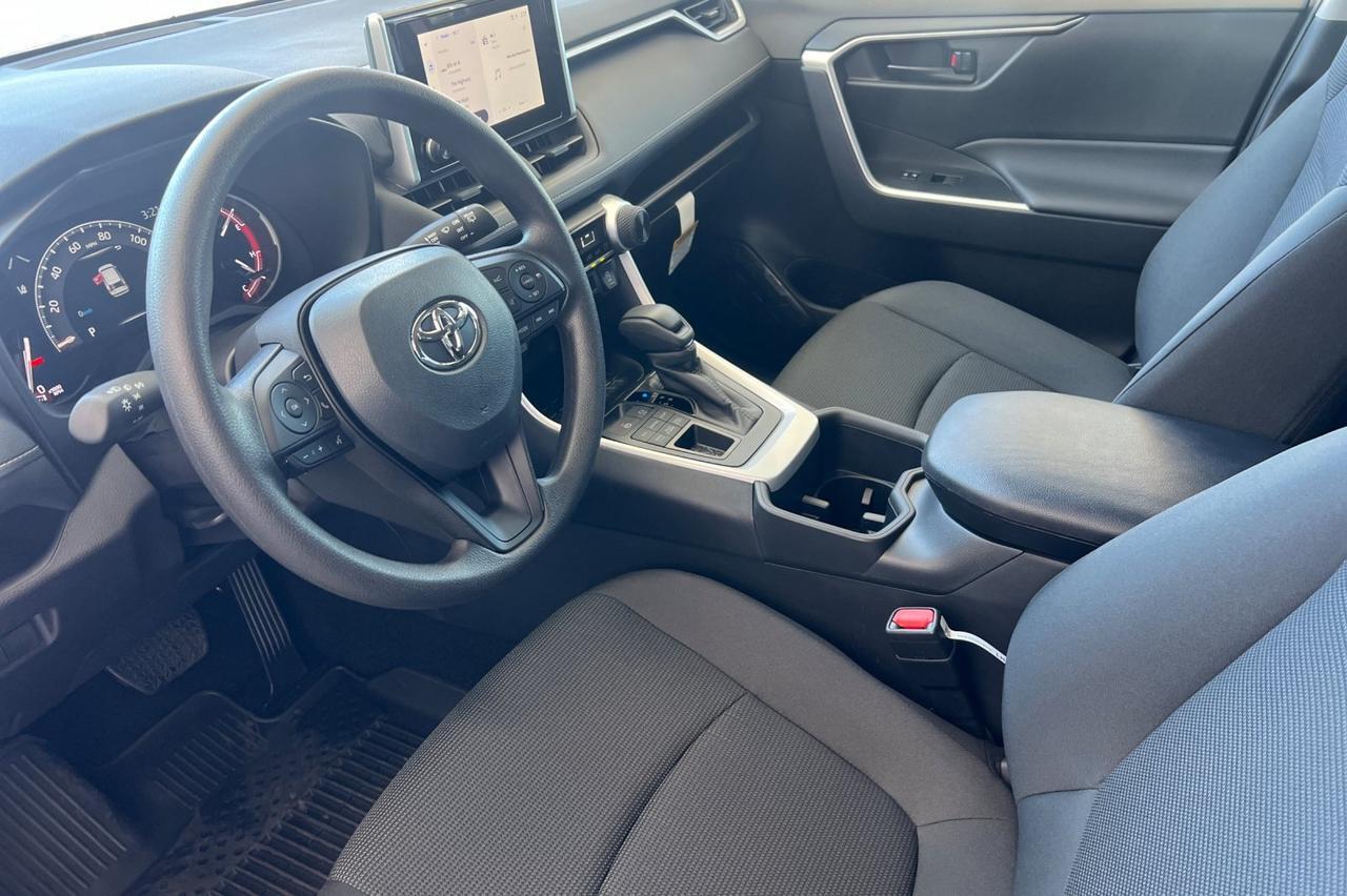2025 Toyota RAV4 LE Ontario OR