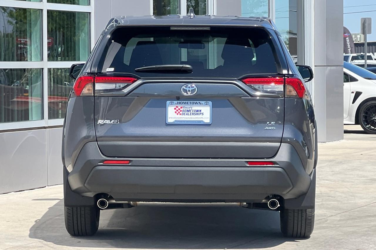 2025 Toyota RAV4 LE Ontario OR