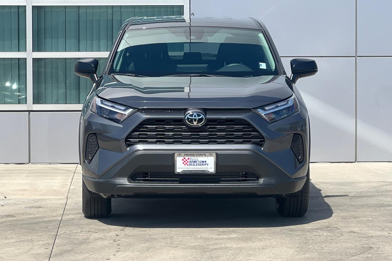 2025 Toyota RAV4 LE Ontario OR