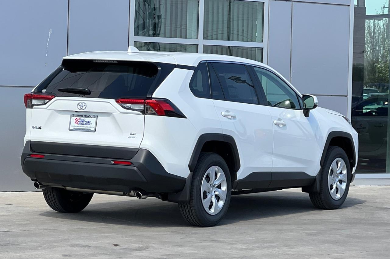 2025 Toyota RAV4 LE Ontario OR