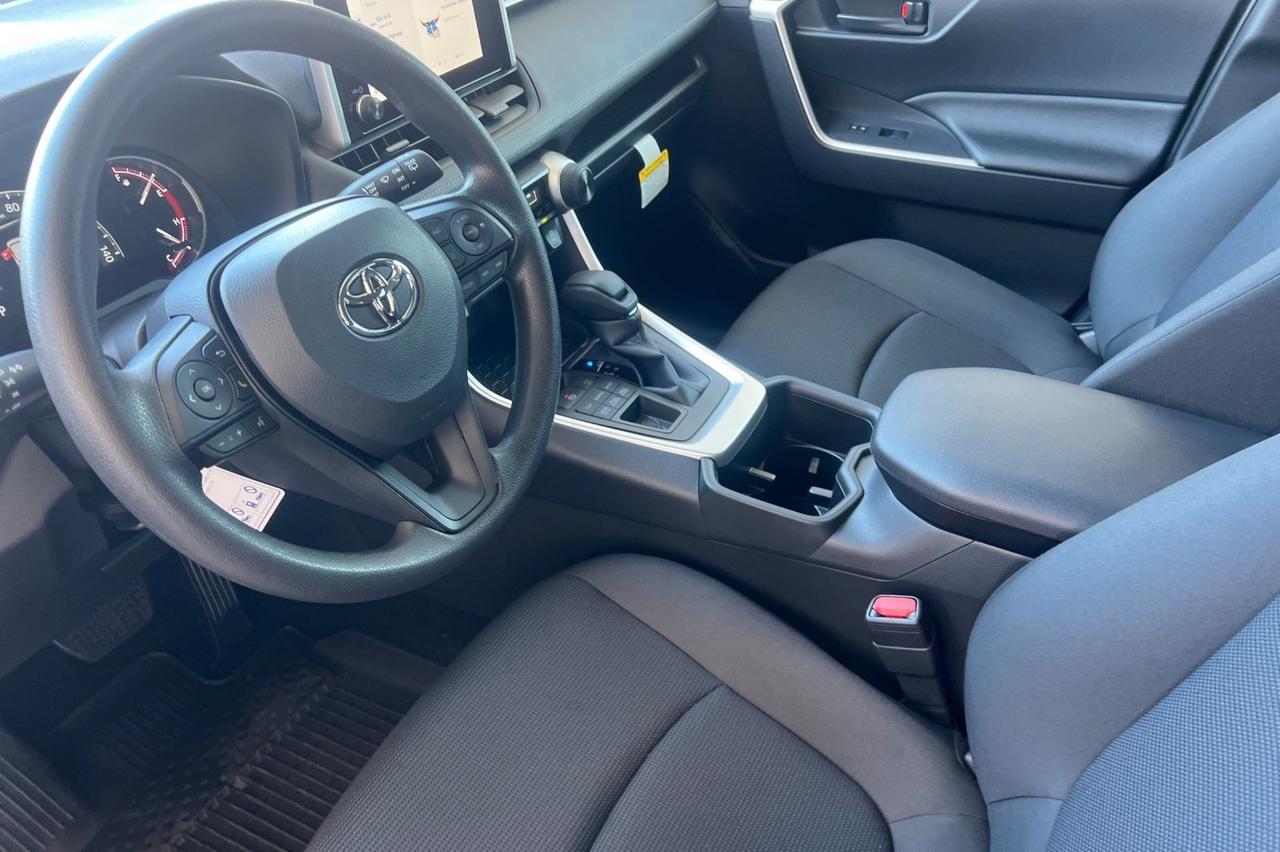 2025 Toyota RAV4 LE Ontario OR