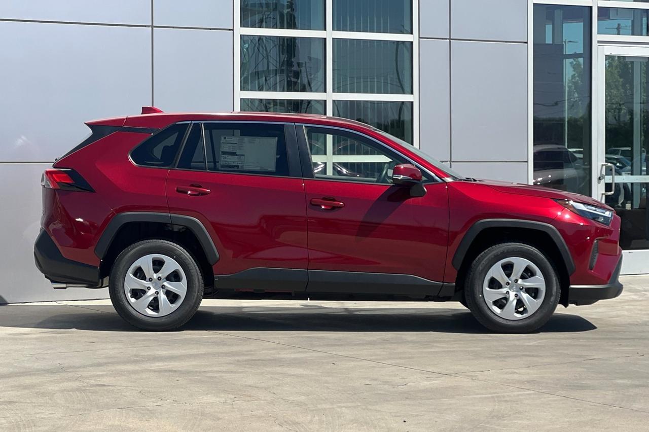 2025 Toyota RAV4 LE Ontario OR