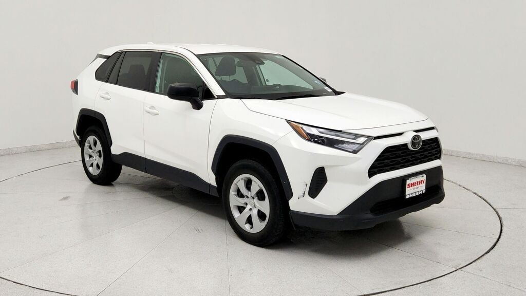 2025 Toyota RAV4 LE