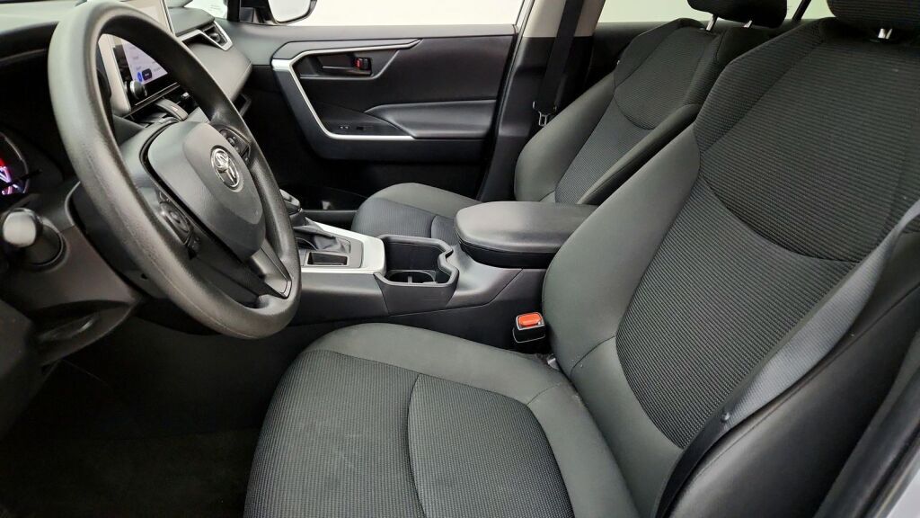 2025 Toyota RAV4 LE Laurel MD