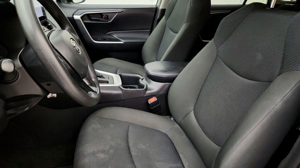 2025 Toyota RAV4 LE Laurel MD