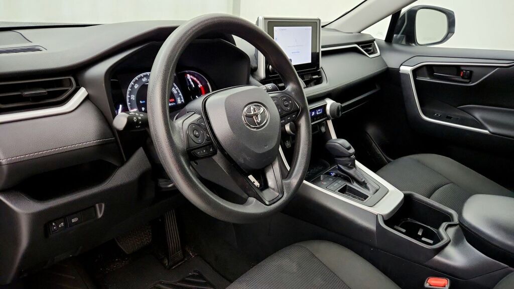 2025 Toyota RAV4 LE Laurel MD