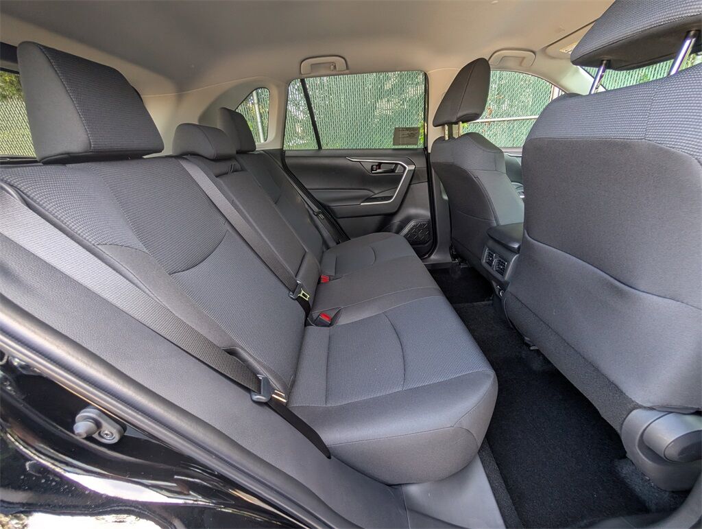 2025 Toyota RAV4 LE Cockeysville MD