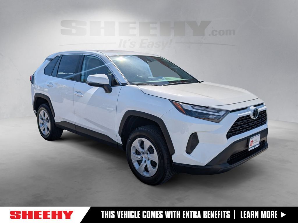 2025 Toyota RAV4 LE