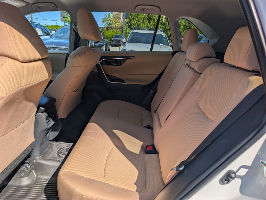 2025 Toyota RAV4 LE Cockeysville MD