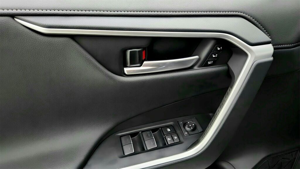 2025 Toyota RAV4 Limited Laurel MD