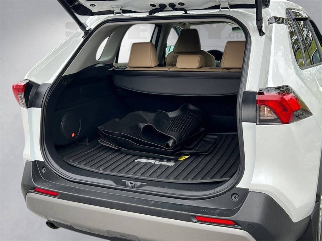 2025 Toyota RAV4 Limited Cockeysville MD