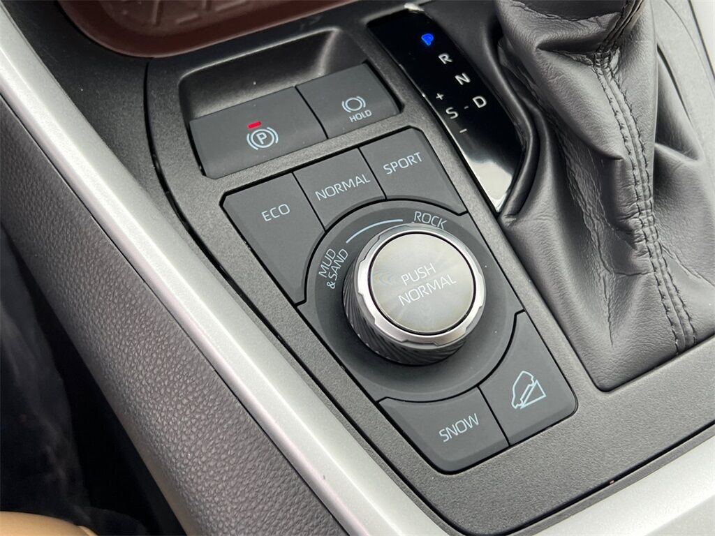 2025 Toyota RAV4 Limited Cockeysville MD