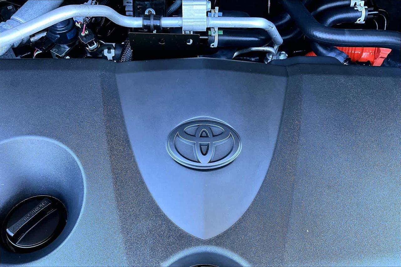 2025 Toyota RAV4 Plug-In Hybrid XSE Folsom CA
