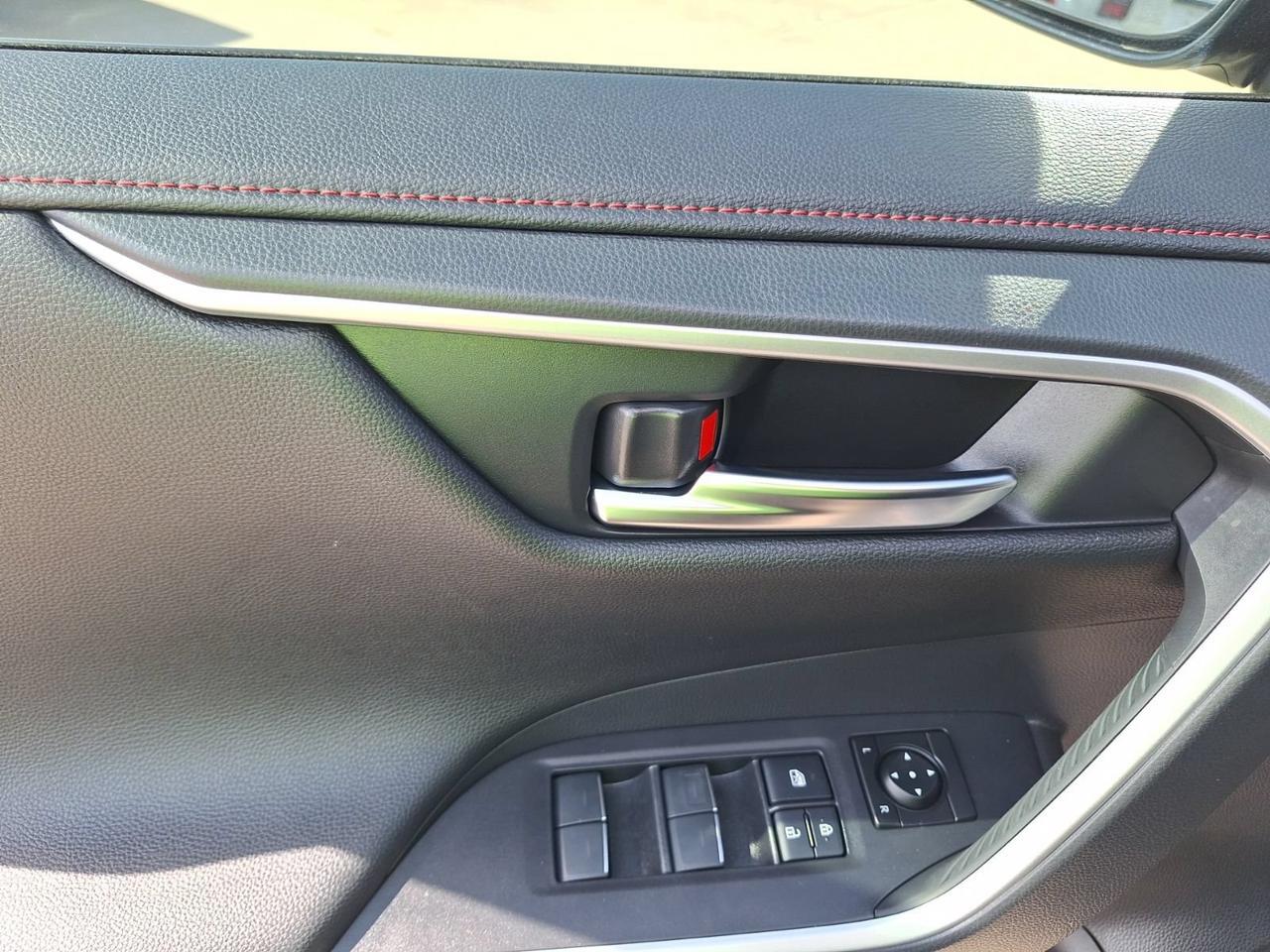 2025 Toyota RAV4 Plug-In Hybrid XSE Hurst TX