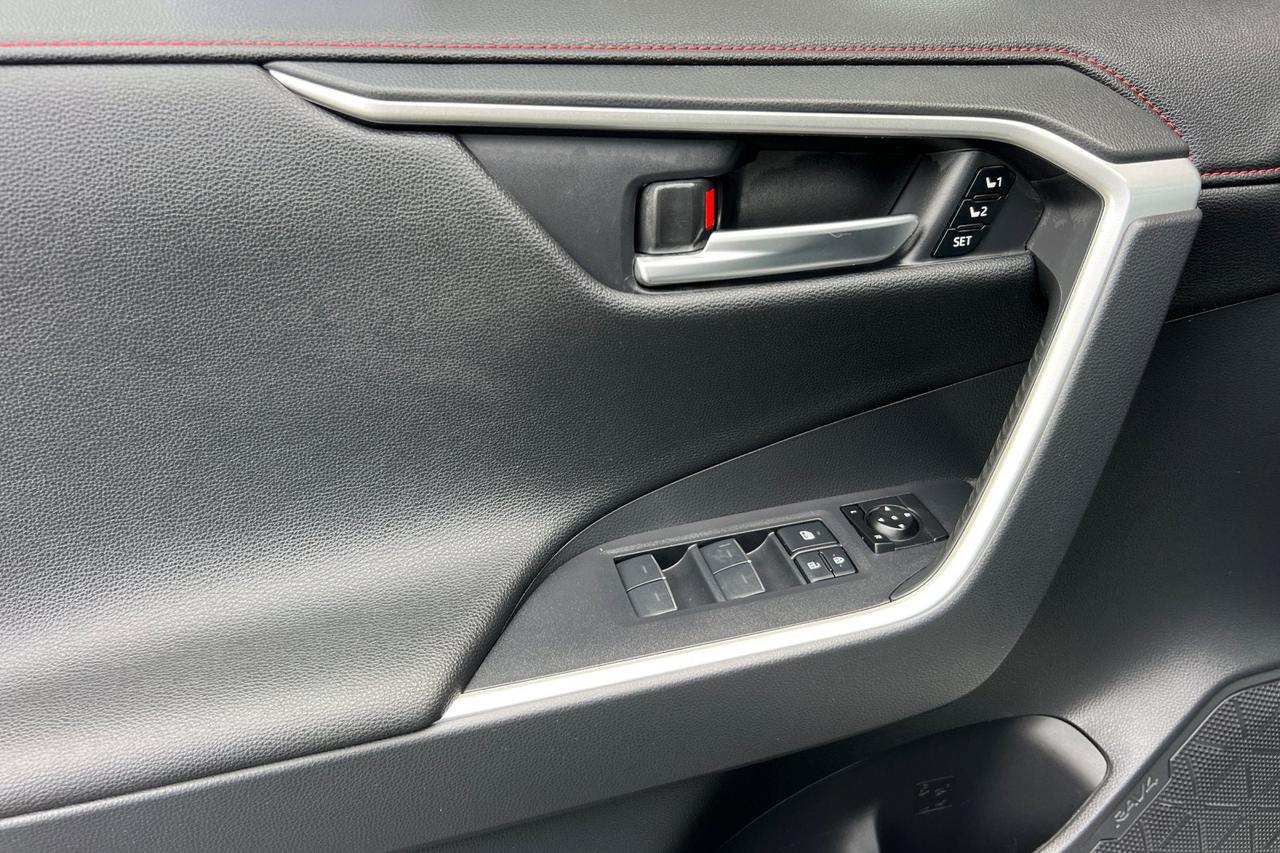 2025 Toyota RAV4 Plug-In Hybrid XSE Roseville CA