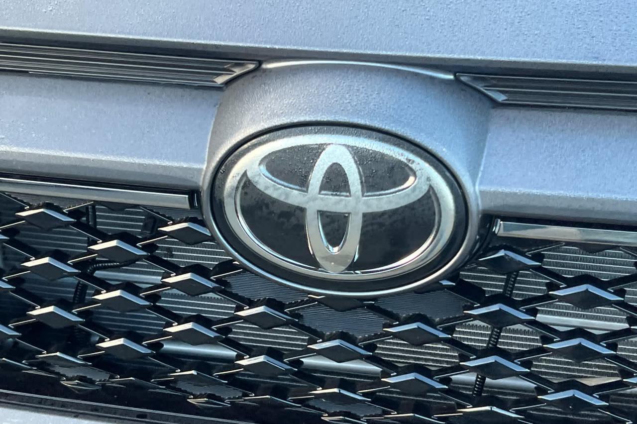 2025 Toyota RAV4 Plug-In Hybrid XSE Roseville CA