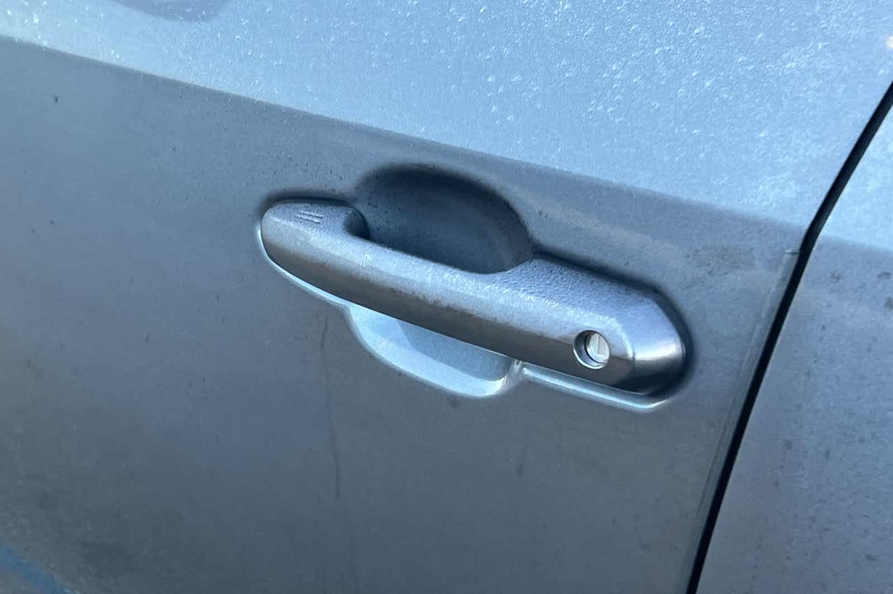 2025 Toyota RAV4 Plug-In Hybrid XSE Roseville CA