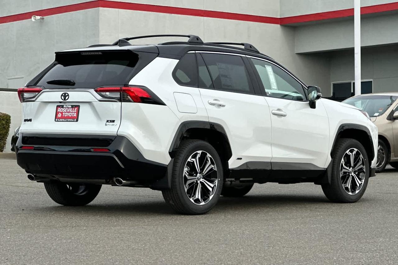 2025 Toyota RAV4 Plug-In Hybrid XSE
