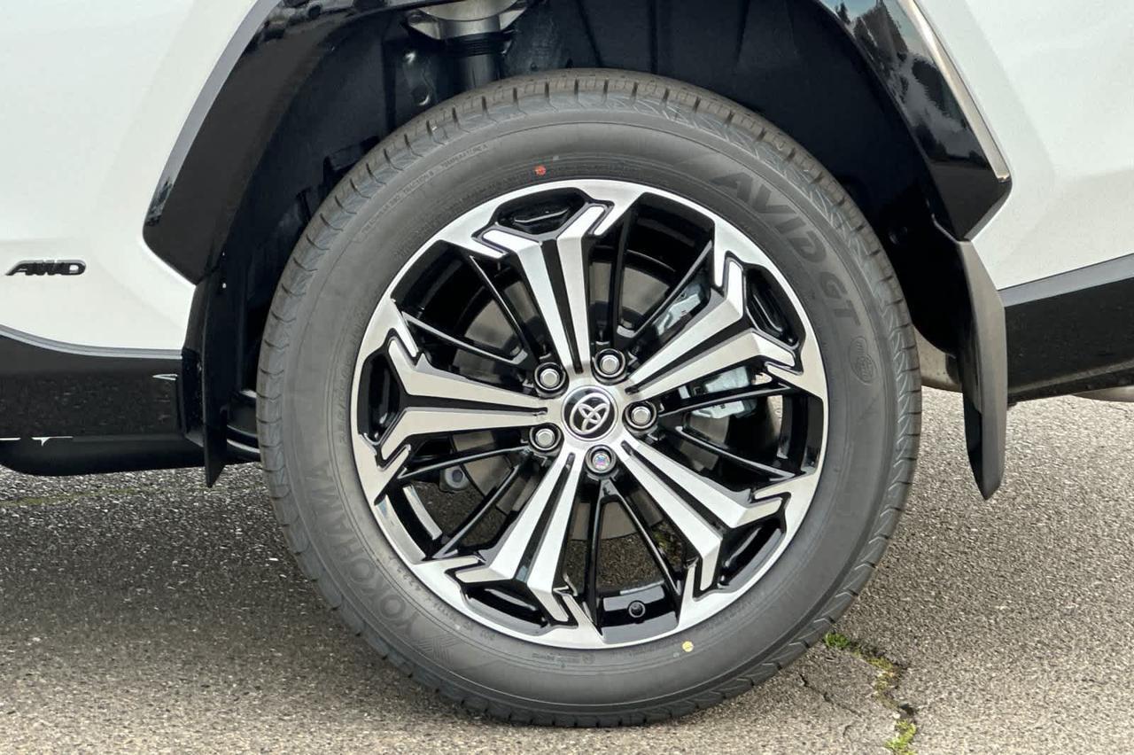 2025 Toyota RAV4 Plug-In Hybrid XSE Roseville CA