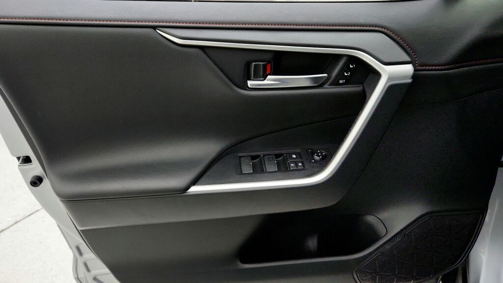 2025 Toyota RAV4 Plug-In Hybrid XSE Laurel MD
